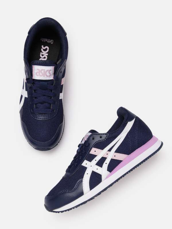 Gel saga sales white black