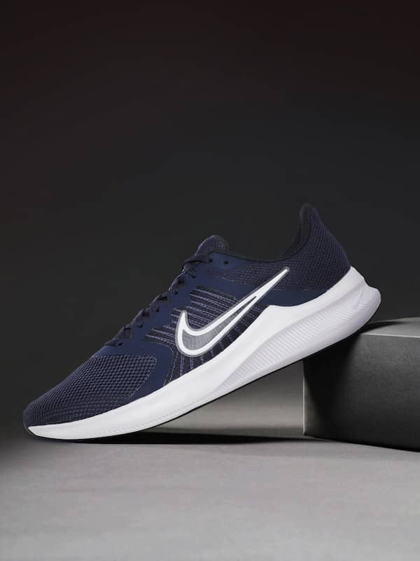 Nike Blue Sports Shoes in Mumbai - Dealers, Manufacturers & Suppliers -  Justdial