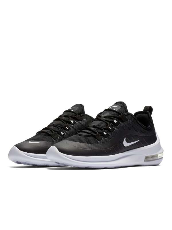 Nike black flats 2025