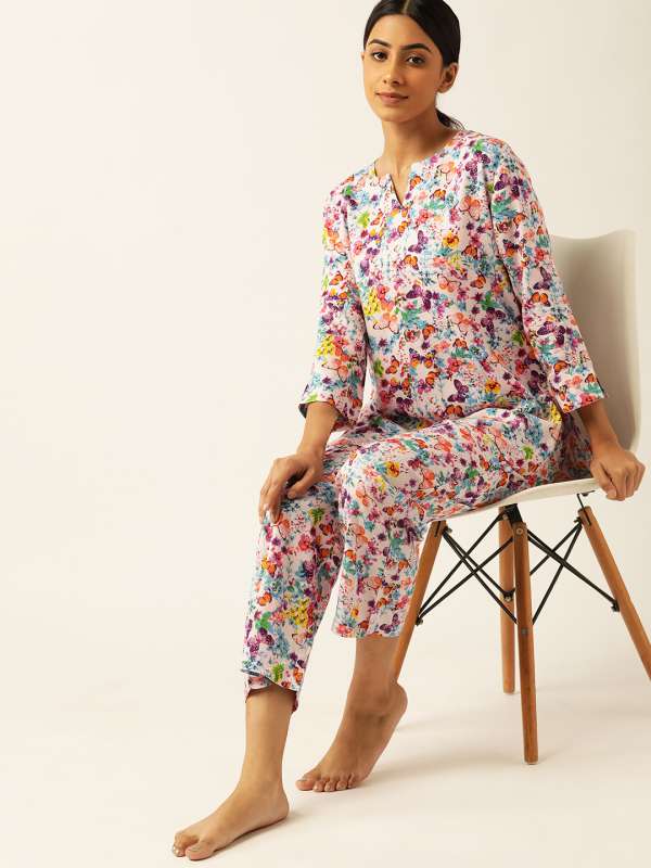 Converse clothing online india shop