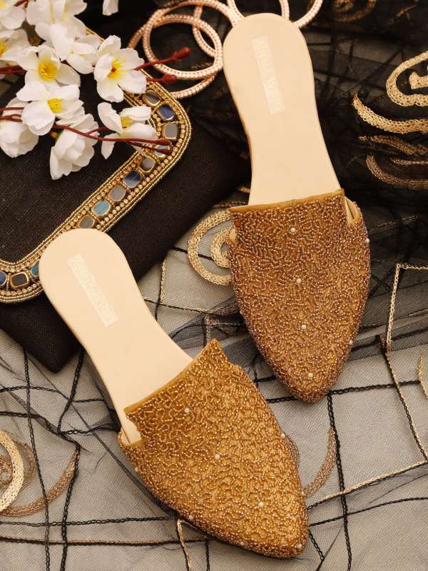 Flat shop party shoes
