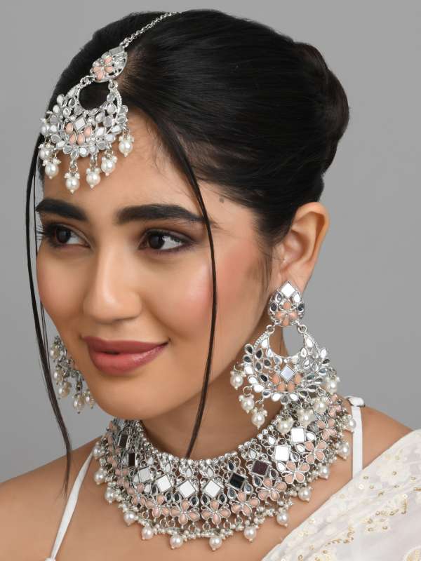Silver antique jewellery cheap with saree