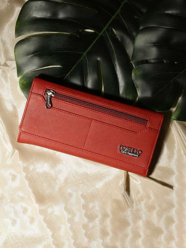 Fostelo clutches shop