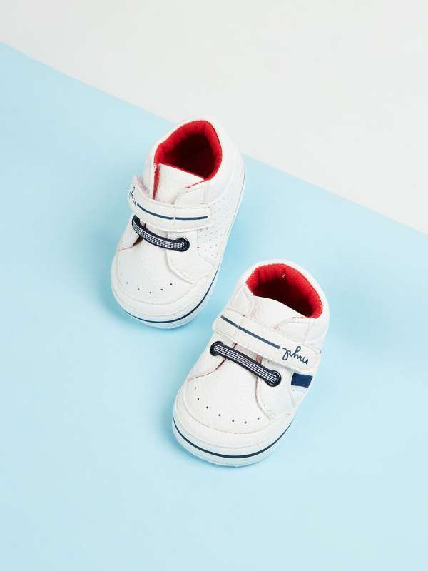 Lifestyle hotsell kids shoes