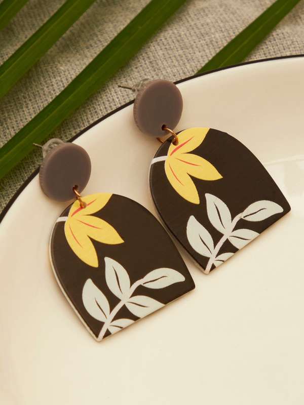 Plastic Earrings Buy Plastic Earrings Online in India Myntra