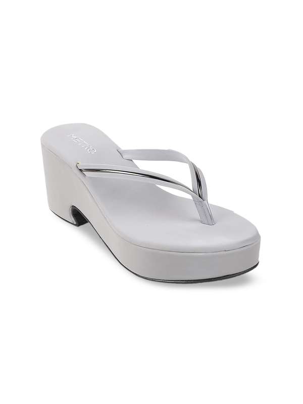 metro platform heels