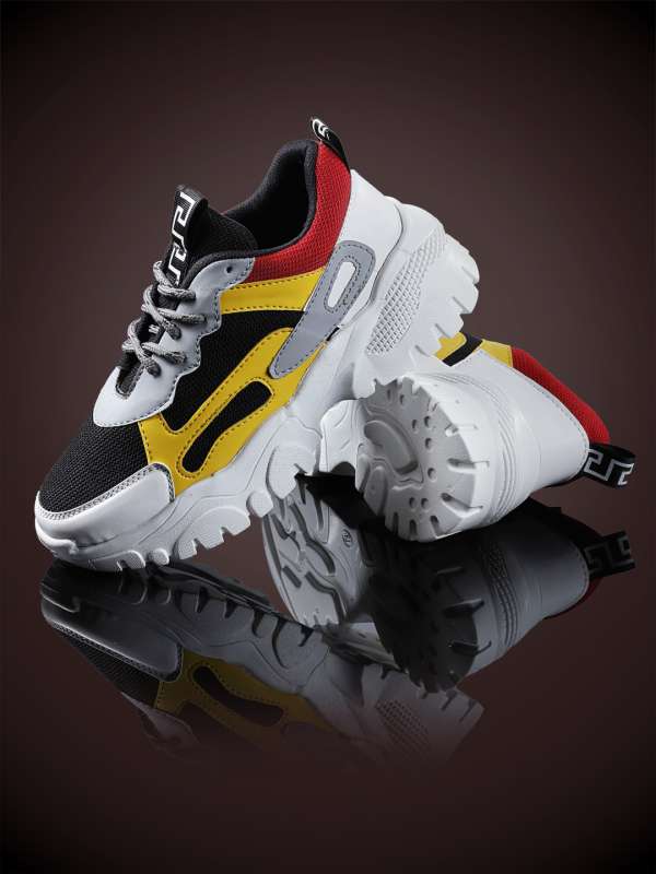 Sneaker villa hotsell online