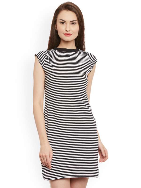 Black and shop white line dress