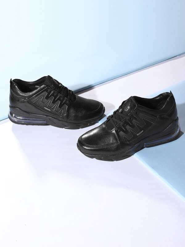 Red chief 2025 casual shoes black