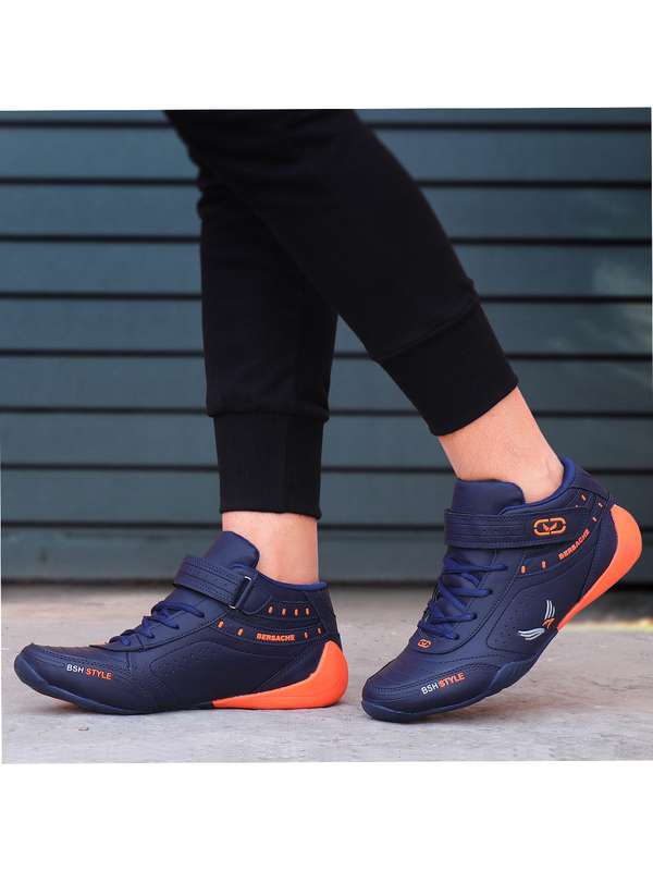 branded running shoes under 1500