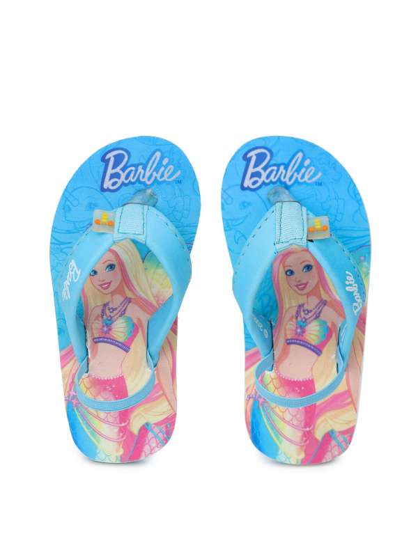 Slippers top under 200