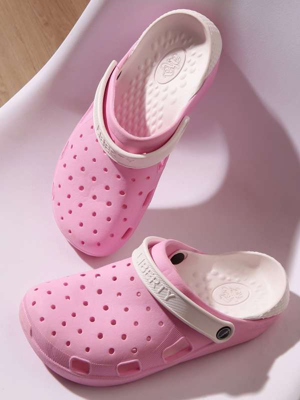 Liberty chappals online store