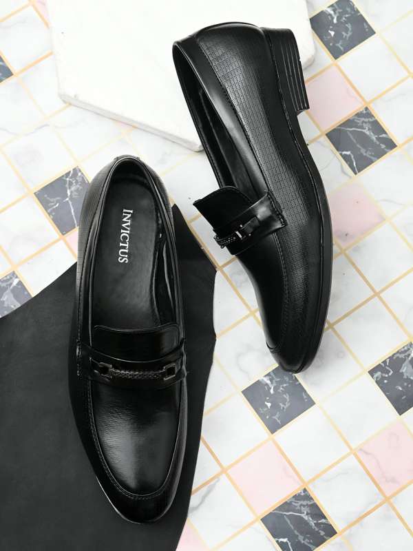 Invictus loafers top