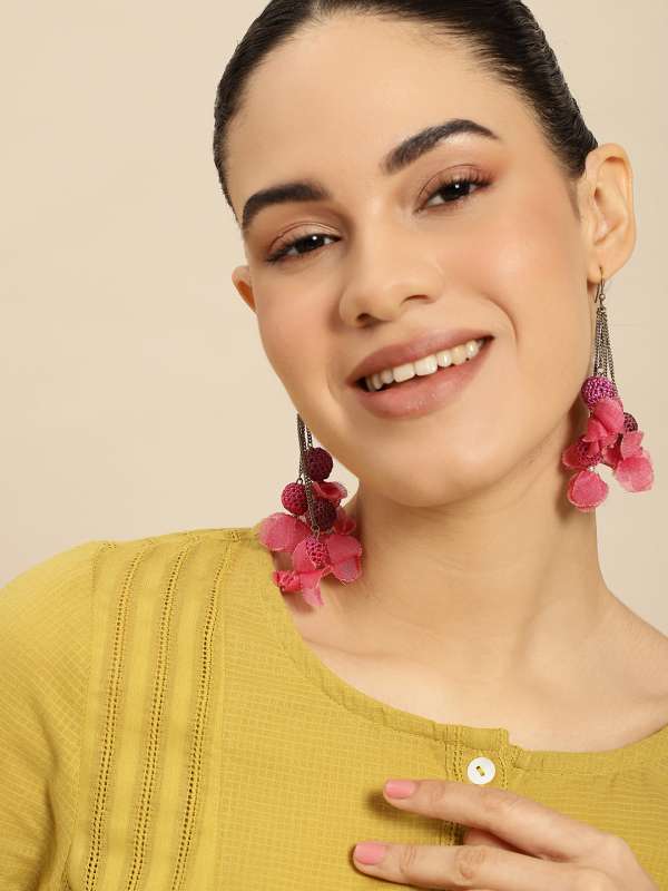 Flower earrings online sale