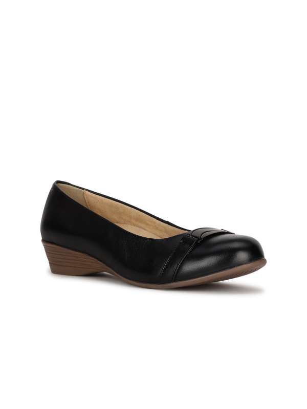 Hush puppy outlet flats
