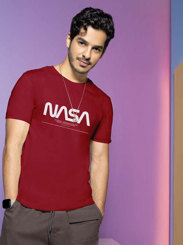 Bewakoof red t shirt 2025