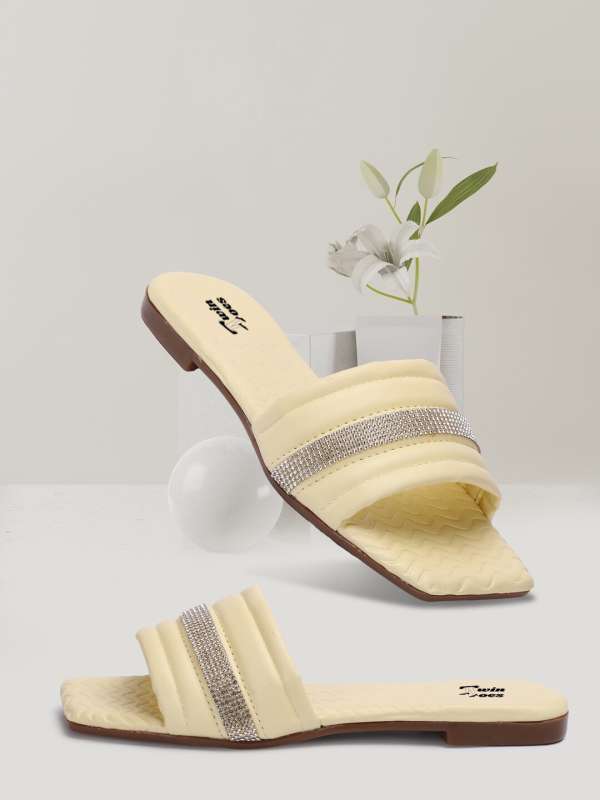 Ladies footwear deals below 300