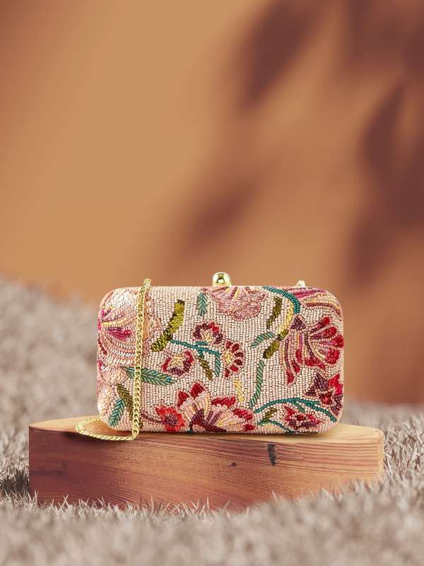Accessorize clutch sale