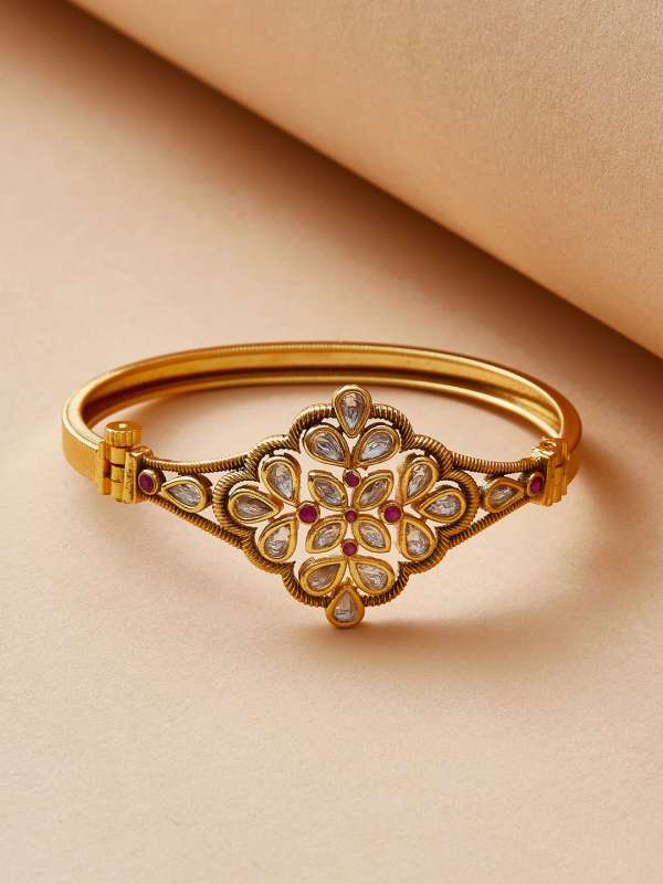 Voylla bangles shop