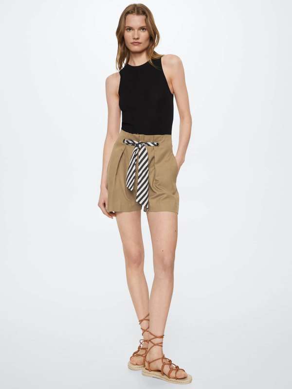 Buffalo Khaki Solid Chino Shorts Buy Buffalo Khaki Solid Chino Shorts online in India