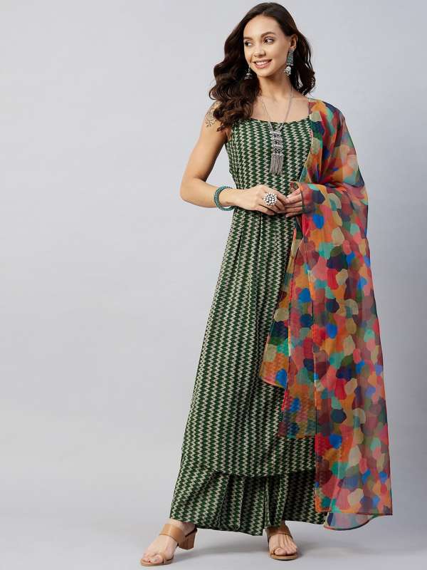 Floor length clearance kurtis myntra