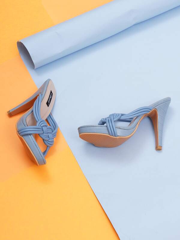 Tamara Mellon's New Brand Offers Italian-Made Heels for Under $500 | Glamour-hkpdtq2012.edu.vn