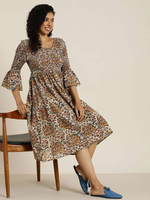 Taavi deals clothing websites