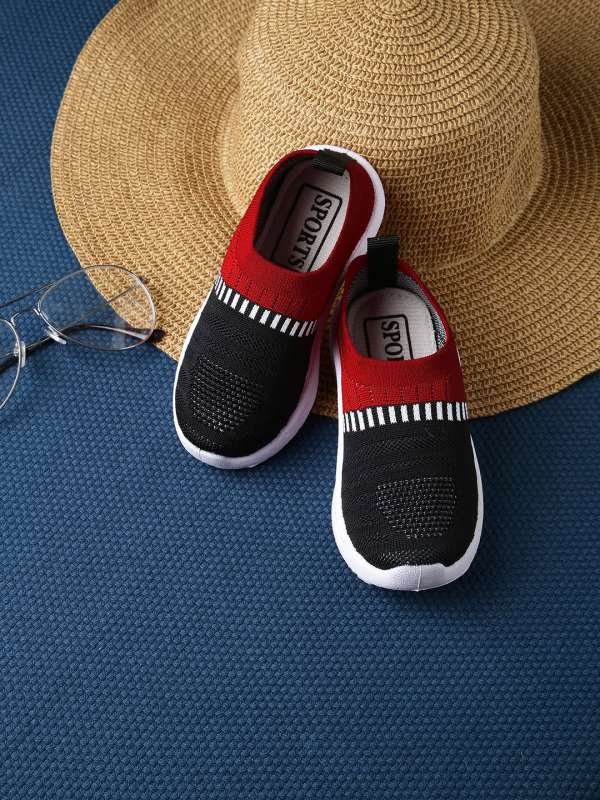 Trendy slip sales on sneakers 219