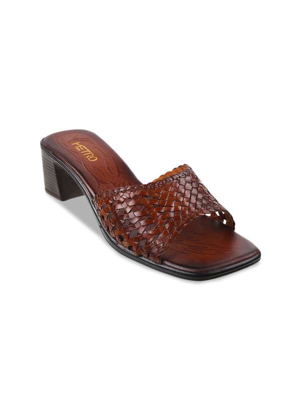 Its fashion metro discount heels