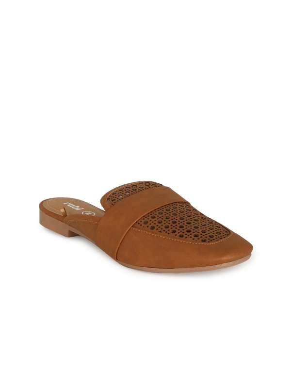 Rubi flats top