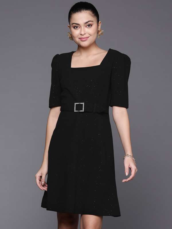 Black dress shop with belt