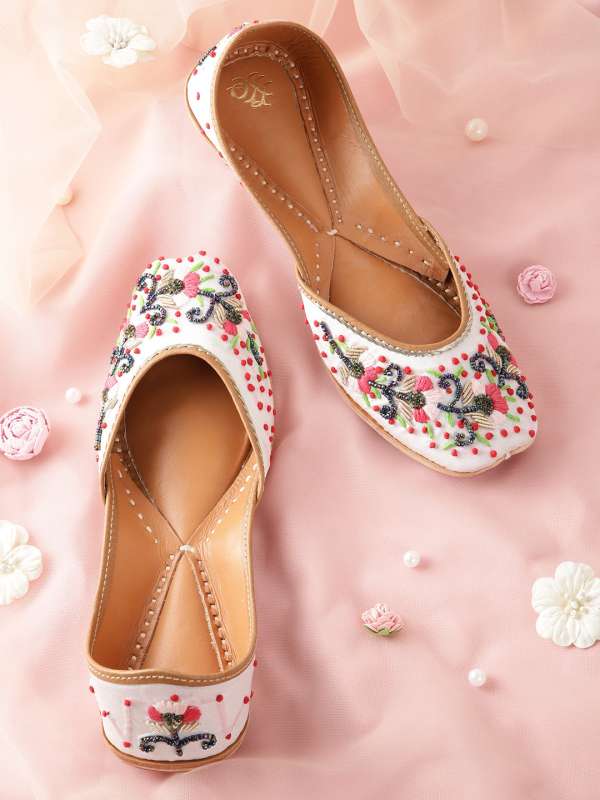 Mojari shoes 2024 online shopping