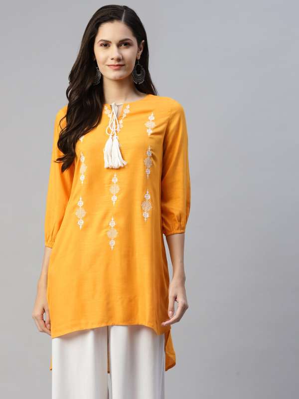 Yellow kurtis cheap on myntra