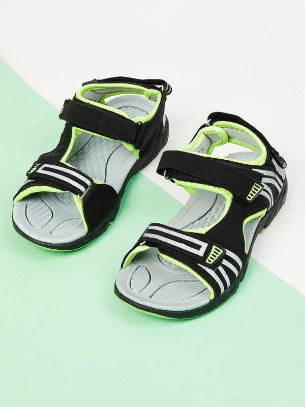 Max on sale sandals online