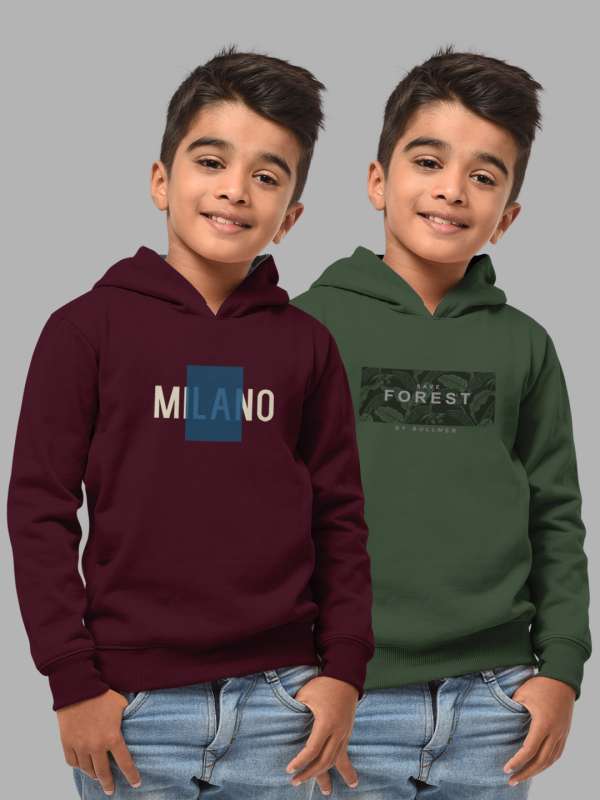 Hollister t shirts myntra sale