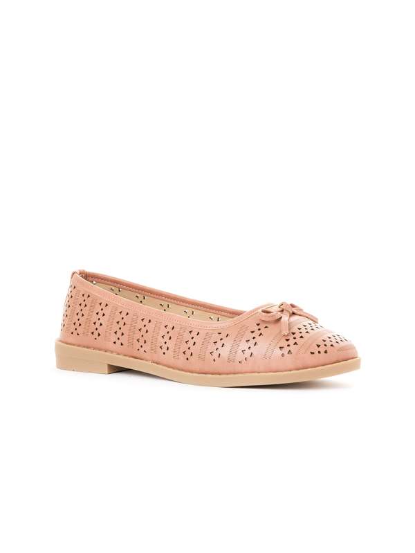 Khadims ladies shoes best sale online
