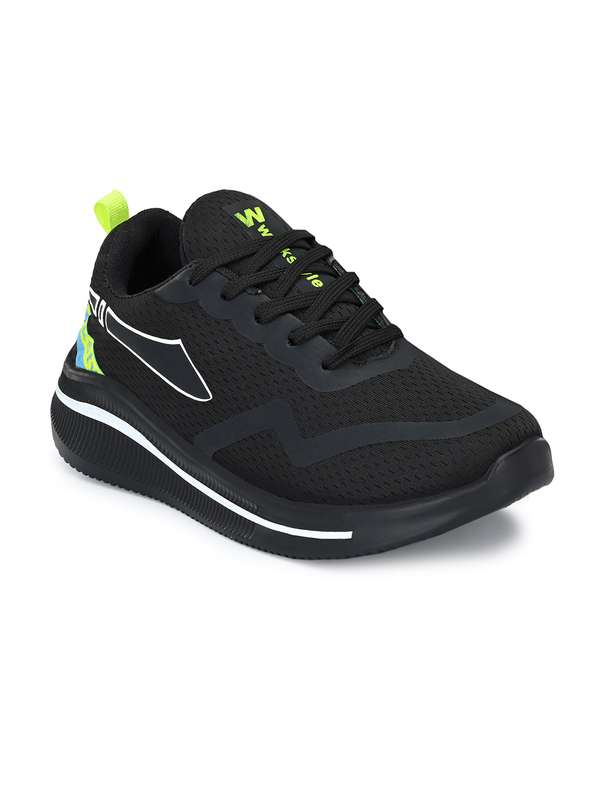 Myntra sports shoes clearance