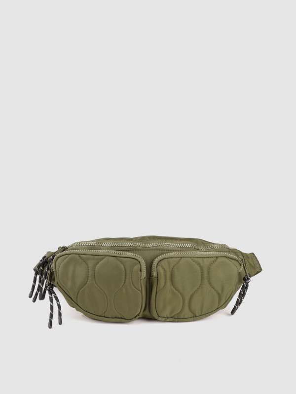 Fanny pack myntra online