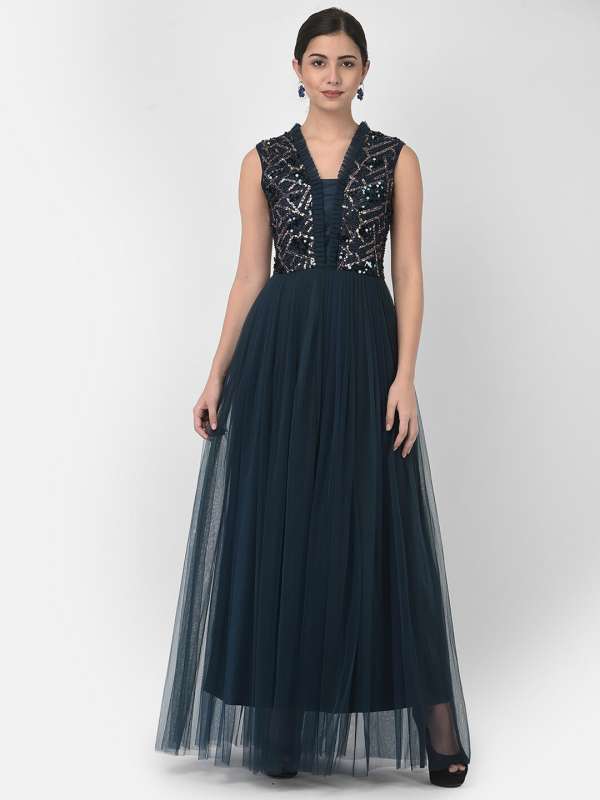 Eavan gown hotsell