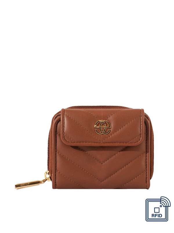 The 12 Best Small Wallets For Women Of 2022 By Travel Leisure Ladies