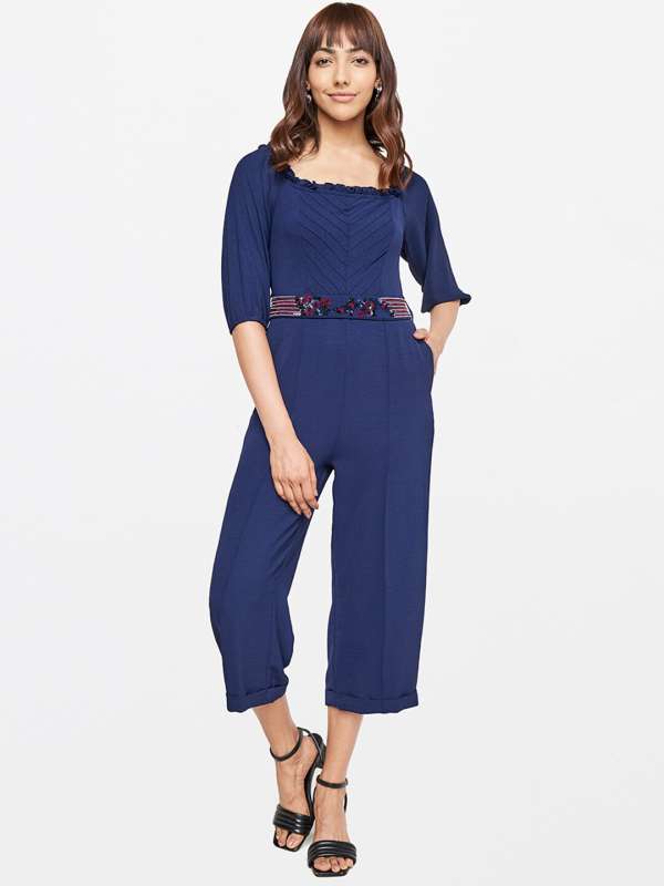 Capri jumpsuit top with sleeves