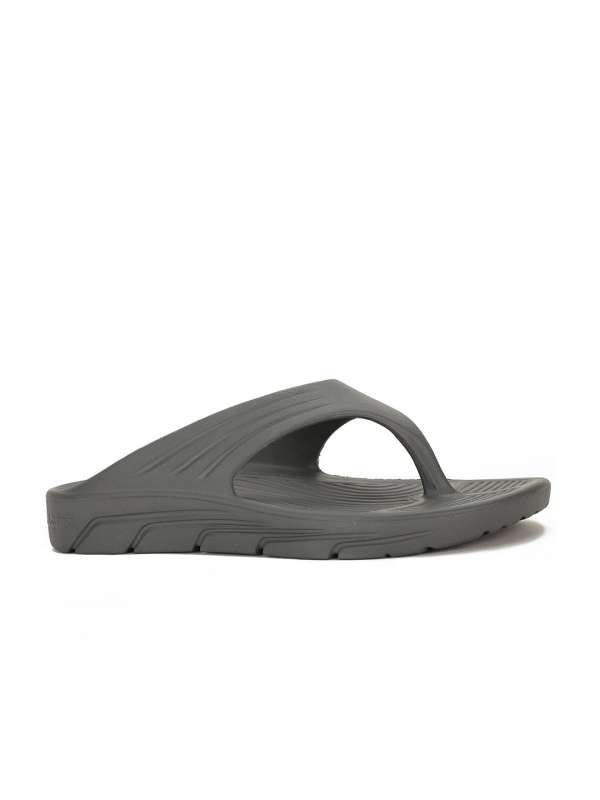 Surplus goods 2025 flip flops