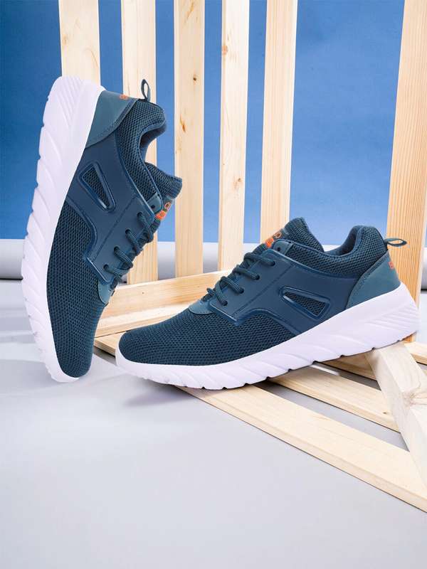 Myntra online shopping for men's sports shoes clearance