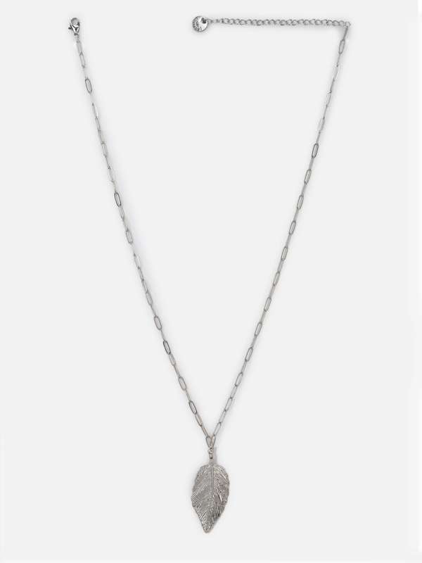 Forever 21 store silver necklaces