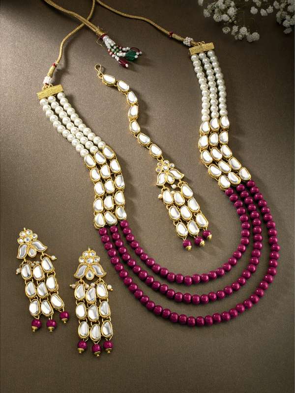 Magenta store jewellery set