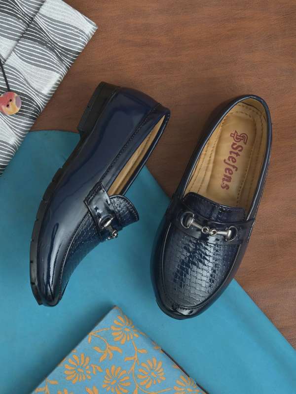 Girls navy loafers hot sale
