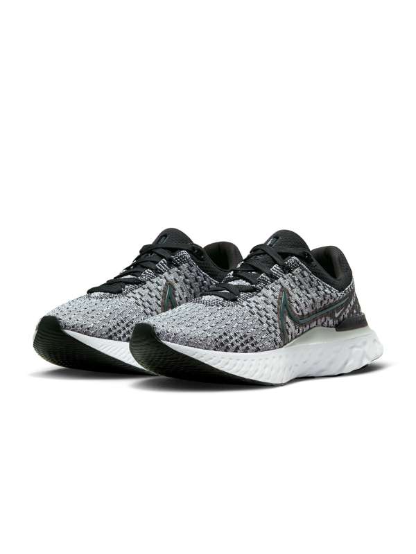 Nike react price in india store