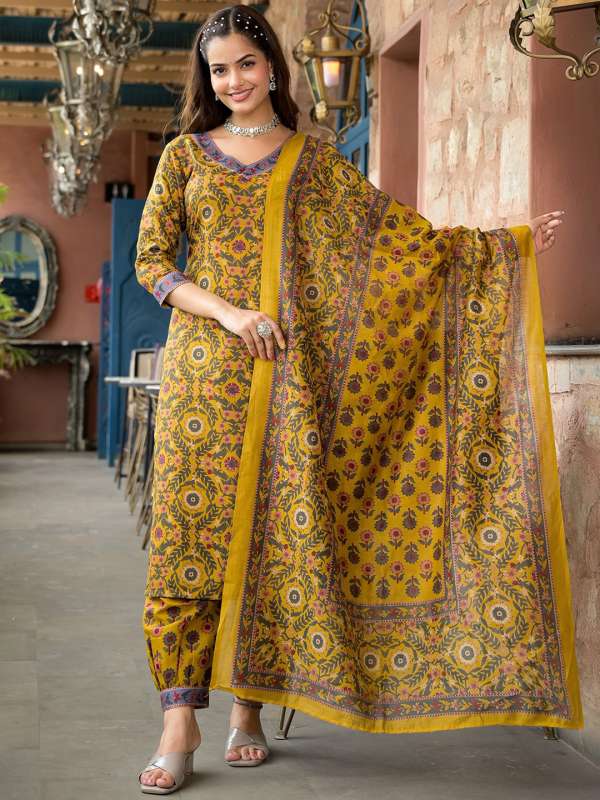 Earth Wall Art Churidar Salwar Kurtas Sets Suits Dupatta Tshirts Buy Earth Wall Art Churidar Salwar Kurtas Sets Suits Dupatta Tshirts online in India