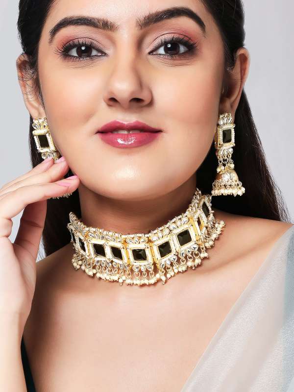 Gold necklace with jhumka earrings hot sale