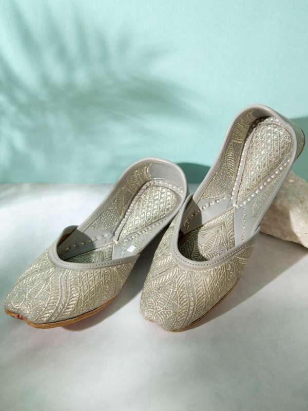 Fabindia women's footwear top